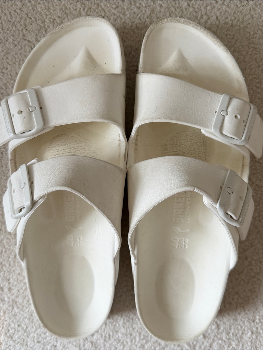 Birkenstocks Sz 40 cream waterproof sandal